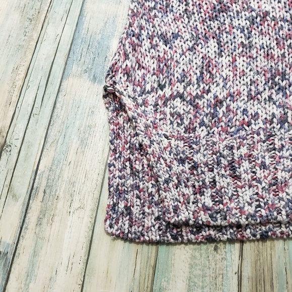 American Eagle Knit Top. - Picture 8 of 8